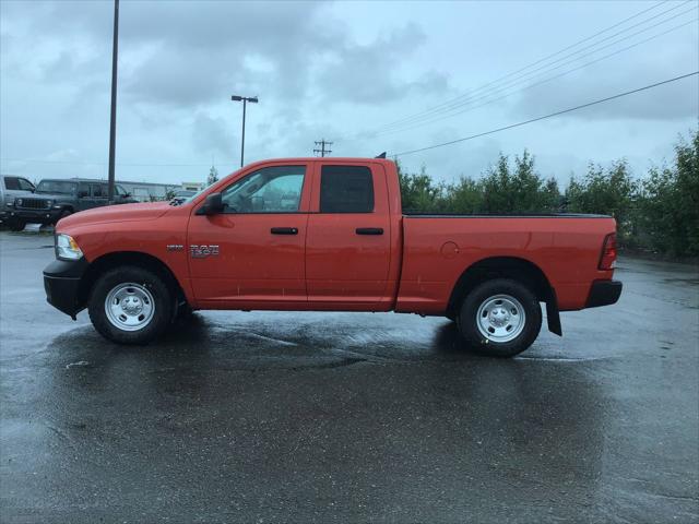 2024 RAM Ram 1500 Classic RAM 1500 CLASSIC TRADESMAN QUAD CAB 4X4 64 BOX