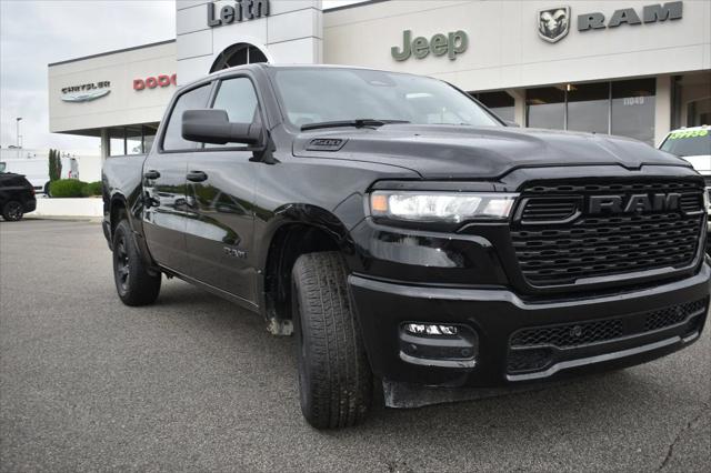 2025 RAM Ram 1500 RAM 1500 TRADESMAN CREW CAB 4X4 57 BOX