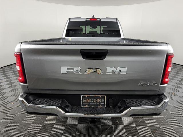 2025 RAM Ram 1500 RAM 1500 TRADESMAN QUAD CAB 4X4 64 BOX