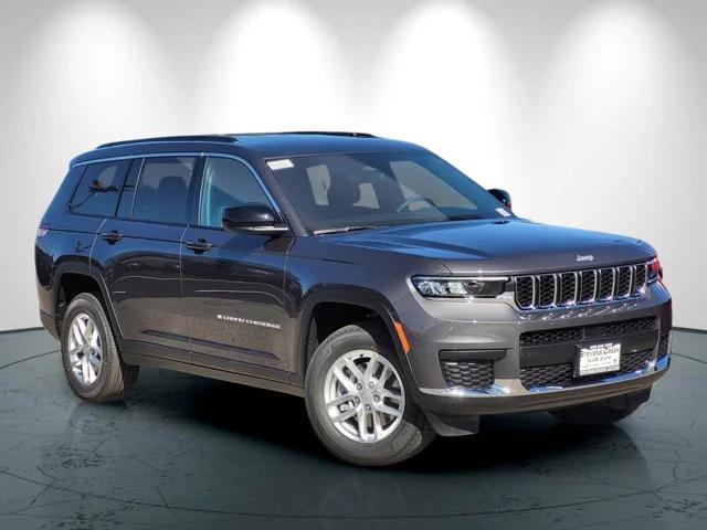2024 Jeep Grand Cherokee GRAND CHEROKEE L LAREDO X 4X4
