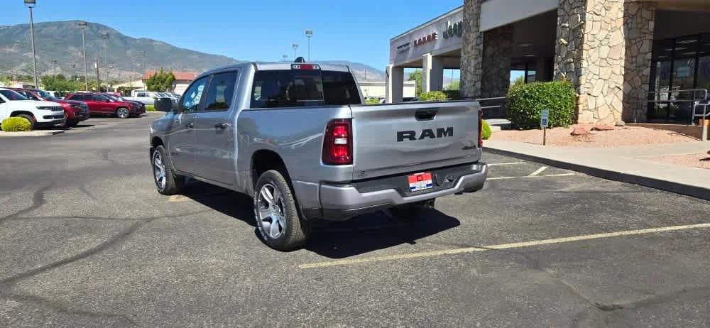 2025 RAM Ram 1500 RAM 1500 TRADESMAN CREW CAB 4X4 57 BOX