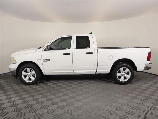 2024 RAM Ram 1500 Classic RAM 1500 CLASSIC TRADESMAN QUAD CAB 4X4 64 BOX