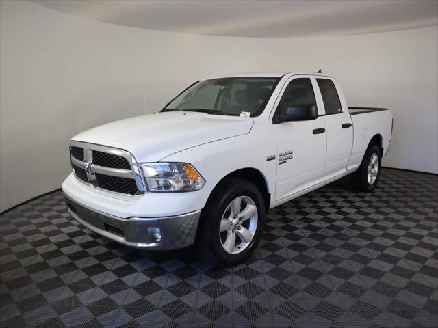 2024 RAM Ram 1500 Classic RAM 1500 CLASSIC TRADESMAN QUAD CAB 4X4 64 BOX