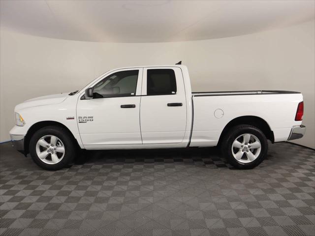 2024 RAM Ram 1500 Classic RAM 1500 CLASSIC TRADESMAN QUAD CAB 4X4 64 BOX