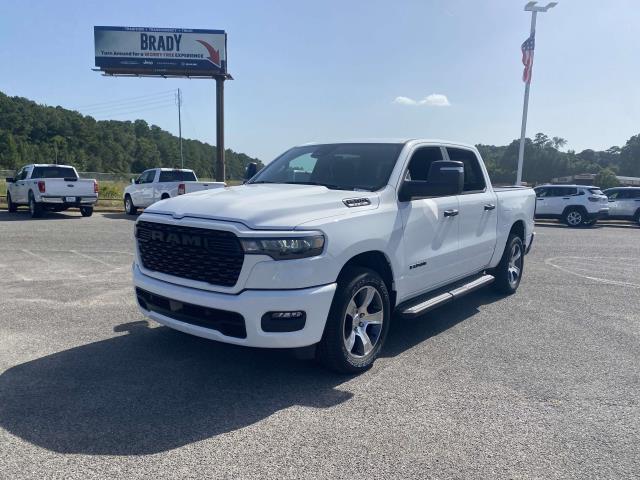 2025 RAM Ram 1500 RAM 1500 TRADESMAN CREW CAB 4X4 57 BOX