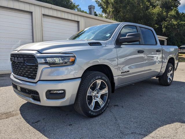 2025 RAM Ram 1500 RAM 1500 TRADESMAN CREW CAB 4X2 57 BOX