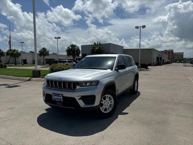 2024 Jeep Grand Cherokee GRAND CHEROKEE LAREDO 4X4