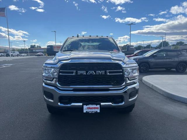 2024 RAM Ram 3500 RAM 3500 TRADESMAN CREW CAB 4X4 8 BOX