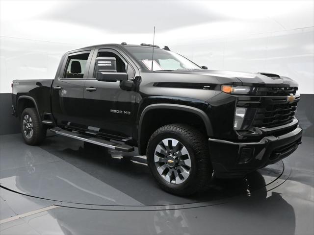 2024 Chevrolet Silverado 2500HD 4WD Crew Cab Standard Bed Custom