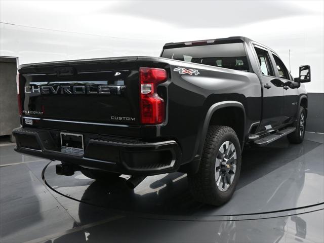 2024 Chevrolet Silverado 2500HD 4WD Crew Cab Standard Bed Custom