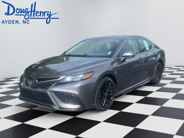 2021 Toyota Camry SE Nightshade Edition