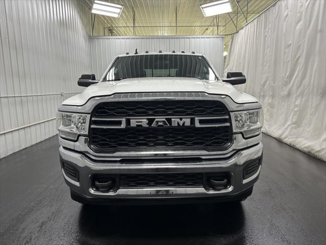 2021 Ram 3500 Tradesman Crew Cab 4x4 8' Box