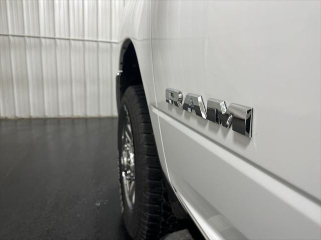 2021 Ram 3500 Tradesman Crew Cab 4x4 8' Box