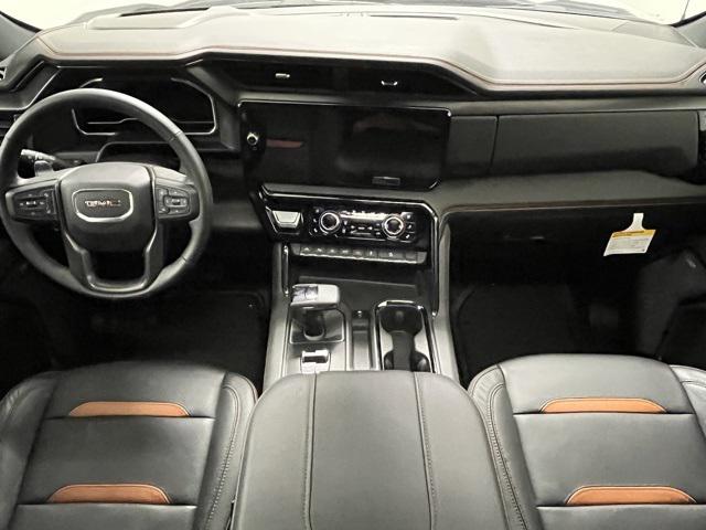 2024 GMC Sierra 1500 4WD Crew Cab Short Box AT4