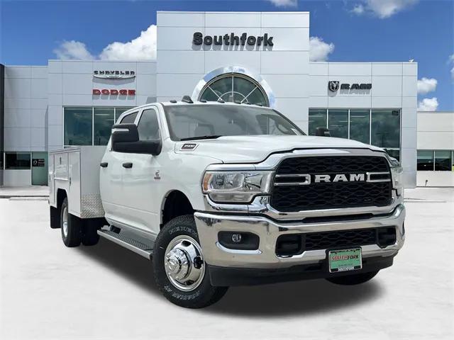 2024 RAM Ram 3500 Chassis Cab RAM 3500 TRADESMAN CREW CAB CHASSIS 4X4 60 CA