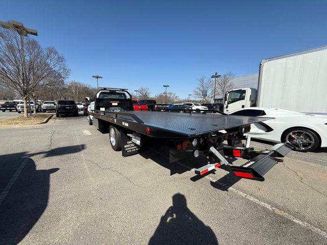 2024 Chevrolet Silverado 6500HD 1WT