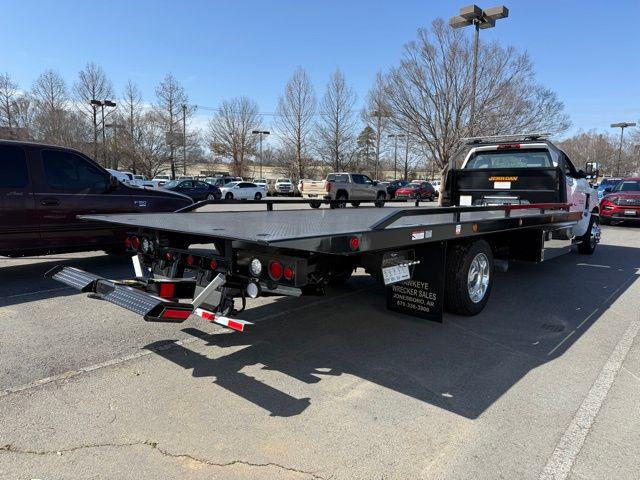 2024 Chevrolet Silverado 6500HD 1WT