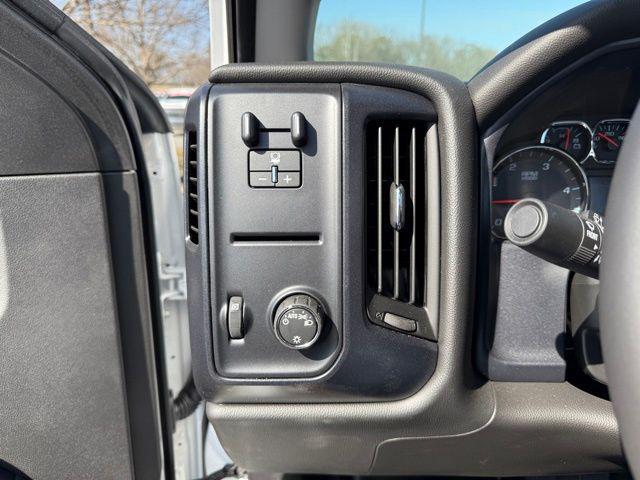 2024 Chevrolet Silverado 6500HD 1WT