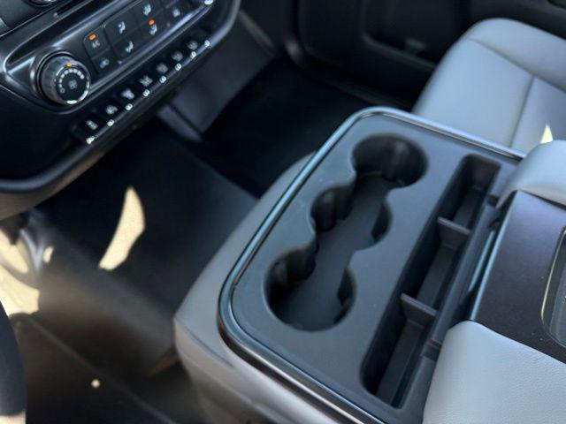 2024 Chevrolet Silverado 6500HD 1WT