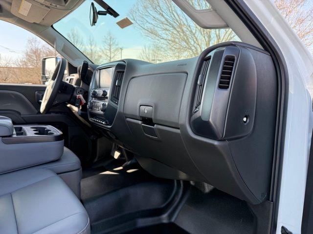 2024 Chevrolet Silverado 6500HD 1WT
