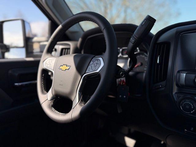 2024 Chevrolet Silverado 6500HD 1WT
