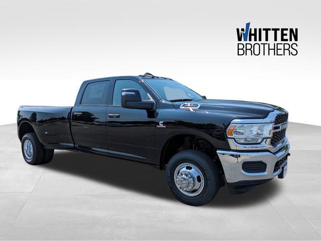 2024 RAM Ram 3500 RAM 3500 TRADESMAN CREW CAB 4X4 8 BOX