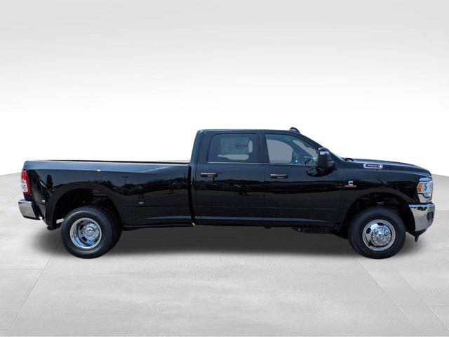 2024 RAM Ram 3500 RAM 3500 TRADESMAN CREW CAB 4X4 8 BOX