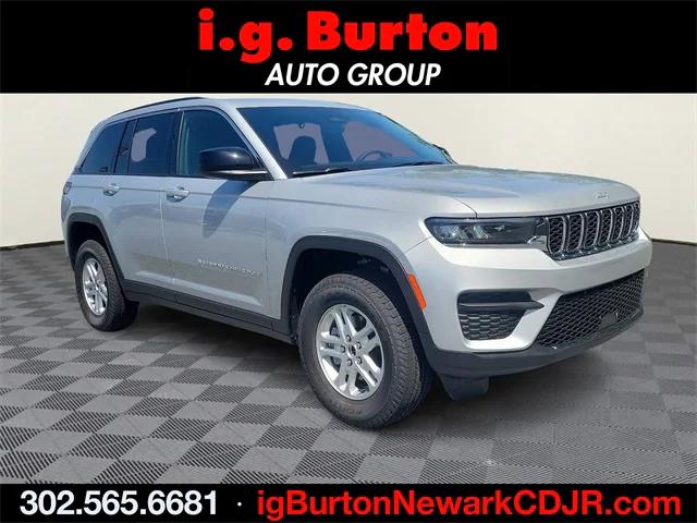 2024 Jeep Grand Cherokee GRAND CHEROKEE LAREDO 4X4