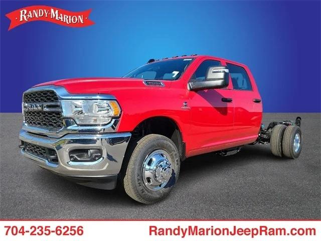 2024 RAM Ram 3500 Chassis Cab RAM 3500 TRADESMAN CREW CAB CHASSIS 4X4 60 CA