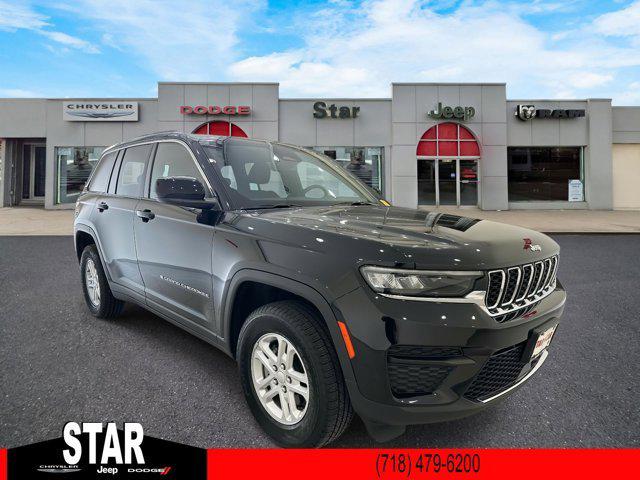 2024 Jeep Grand Cherokee GRAND CHEROKEE LAREDO 4X4
