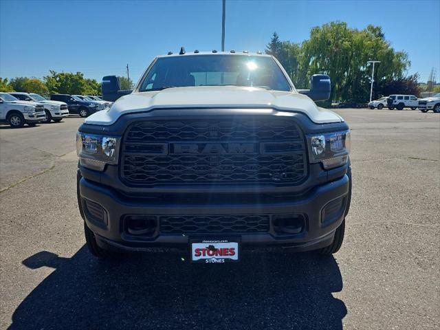 2024 RAM Ram 5500 Chassis Cab RAM 5500 TRADESMAN CHASSIS CREW CAB 4X4 84 CA