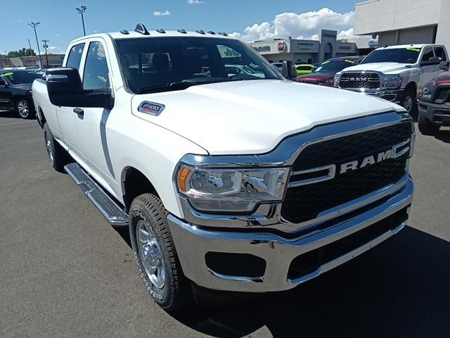 2024 RAM Ram 2500 RAM 2500 TRADESMAN CREW CAB 4X4 8 BOX