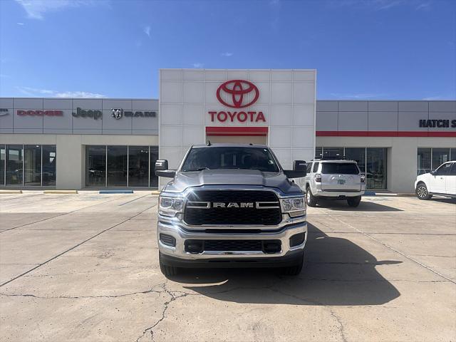 2024 RAM Ram 2500 RAM 2500 TRADESMAN CREW CAB 4X4 8 BOX