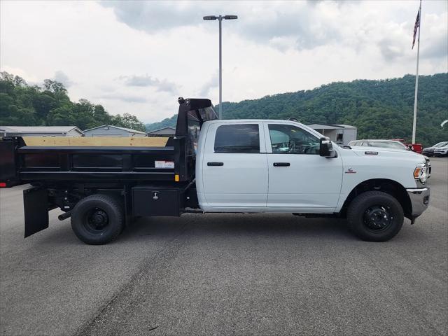 2024 RAM Ram 3500 Chassis Cab RAM 3500 TRADESMAN CREW CAB CHASSIS 4X4 60 CA