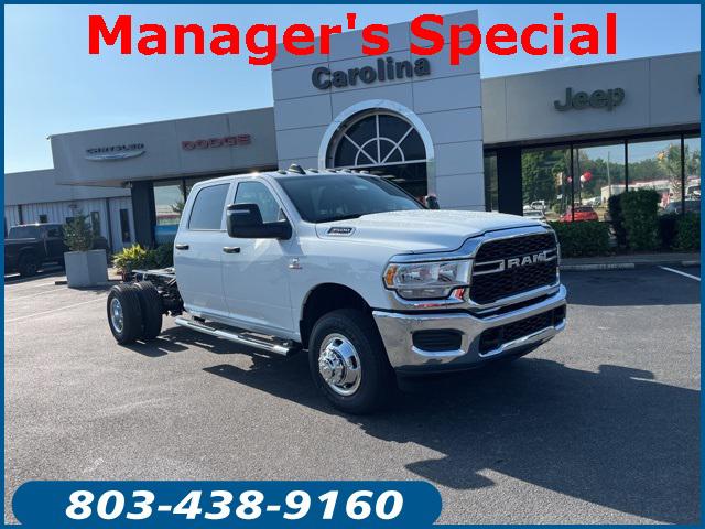 2024 RAM Ram 3500 Chassis Cab RAM 3500 TRADESMAN CREW CAB CHASSIS 4X4 60 CA