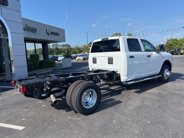 2024 RAM Ram 3500 Chassis Cab RAM 3500 TRADESMAN CREW CAB CHASSIS 4X4 60 CA