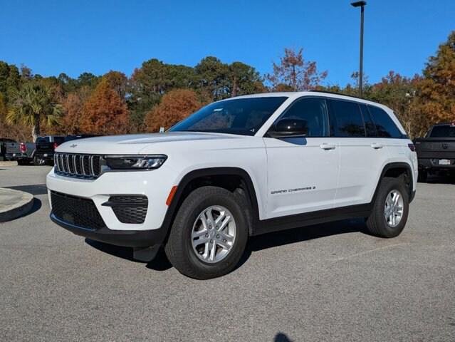 2024 Jeep Grand Cherokee GRAND CHEROKEE LAREDO 4X4