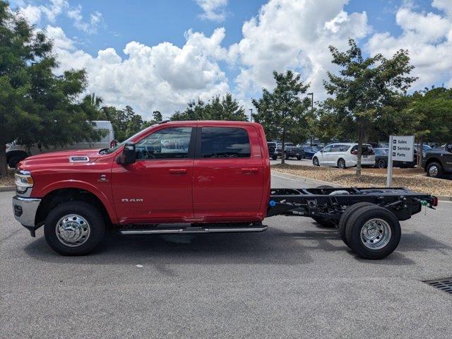 2024 RAM Ram 3500 Chassis Cab RAM 3500 LARAMIE CREW CAB CHASSIS 4X4 60 CA