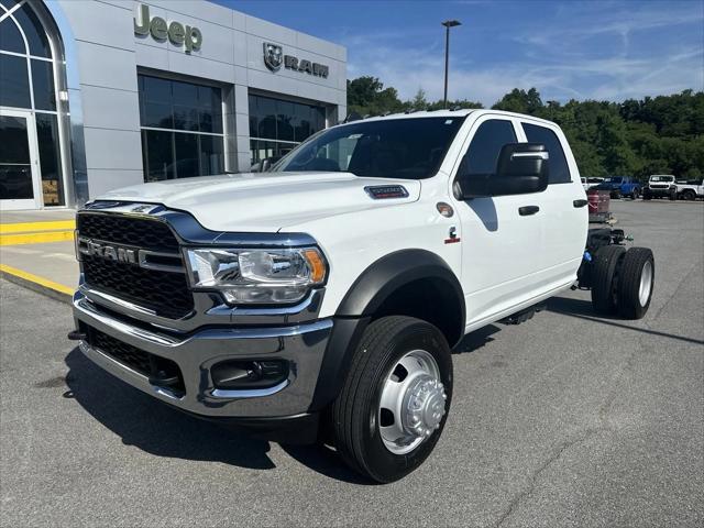 2024 RAM Ram 5500 Chassis Cab RAM 5500 TRADESMAN CHASSIS CREW CAB 4X4 60 CA
