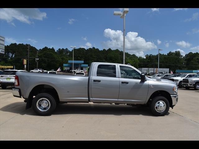 2024 RAM Ram 3500 RAM 3500 TRADESMAN CREW CAB 4X4 8 BOX