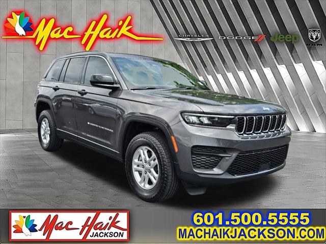 2024 Jeep Grand Cherokee GRAND CHEROKEE LAREDO 4X2