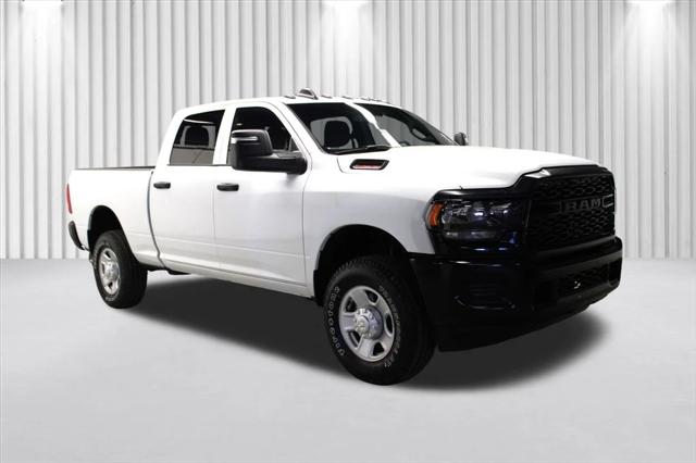 2024 RAM Ram 2500 RAM 2500 TRADESMAN CREW CAB 4X4 64 BOX