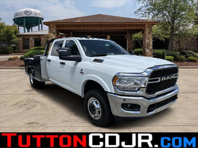 2024 RAM Ram 3500 Chassis Cab RAM 3500 TRADESMAN CREW CAB CHASSIS 4X4 60 CA