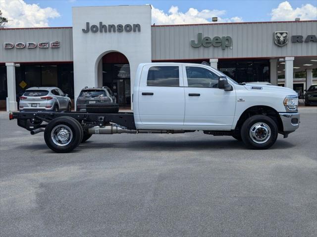 2024 RAM Ram 3500 Chassis Cab RAM 3500 TRADESMAN CREW CAB CHASSIS 4X2 60 CA