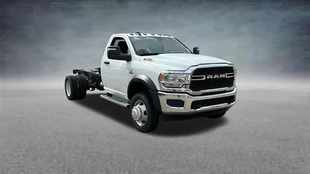 2024 RAM Ram 5500 Chassis Cab RAM 5500 TRADESMAN CHASSIS REGULAR CAB 4X4 84 CA