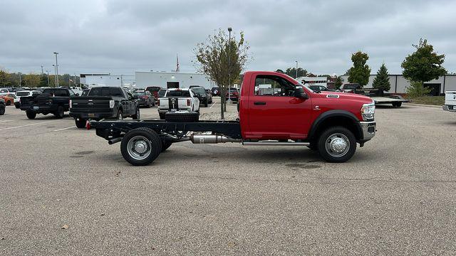 2024 RAM Ram 5500 Chassis Cab RAM 5500 TRADESMAN CHASSIS REGULAR CAB 4X4 84 CA