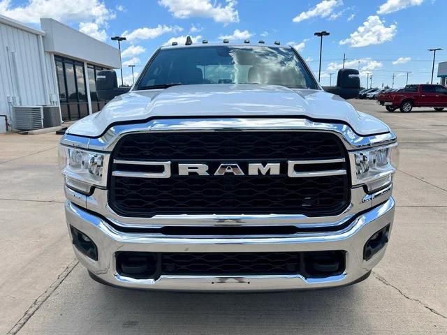 2024 RAM Ram 3500 Chassis Cab RAM 3500 TRADESMAN CREW CAB CHASSIS 4X4 60 CA