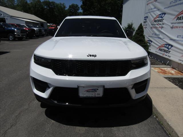 2024 Jeep Grand Cherokee GRAND CHEROKEE ALTITUDE 4X4