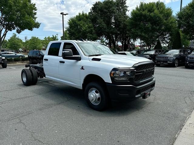 2024 RAM Ram 3500 Chassis Cab RAM 3500 TRADESMAN CREW CAB CHASSIS 4X4 60 CA