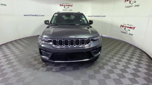 2024 Jeep Grand Cherokee GRAND CHEROKEE LAREDO X 4X4